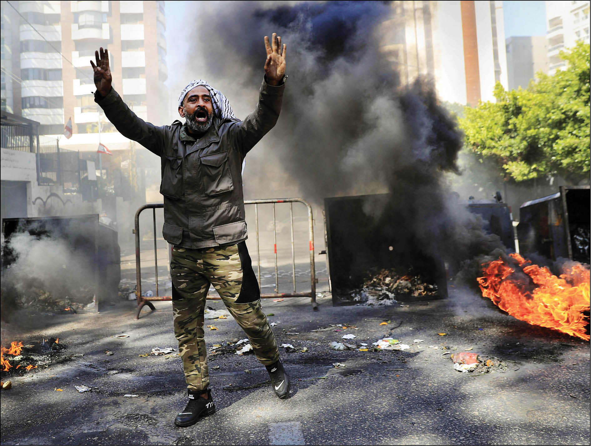 لبنان در آتش بنزین