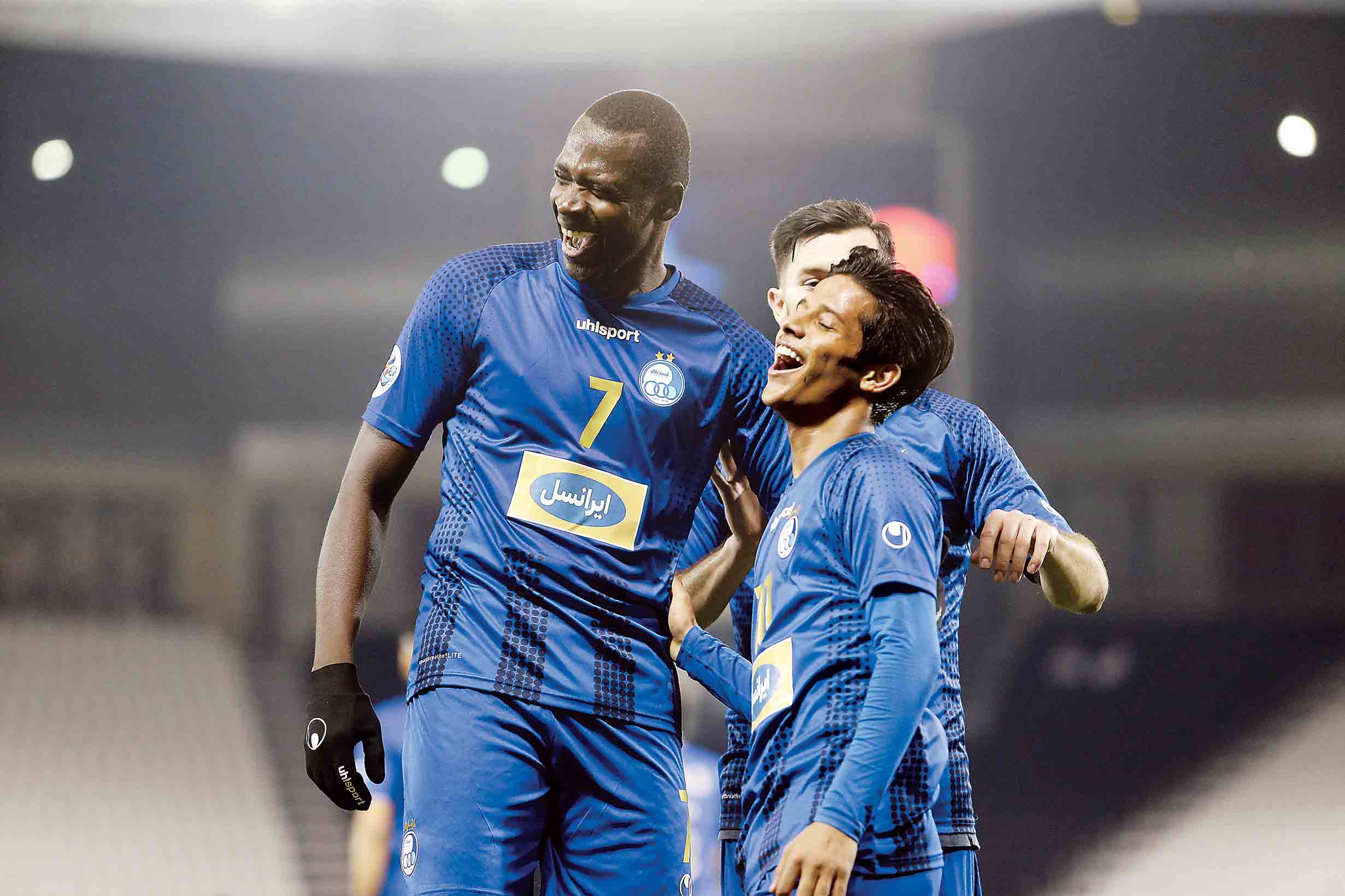 فروپاشی فیل و فنجان