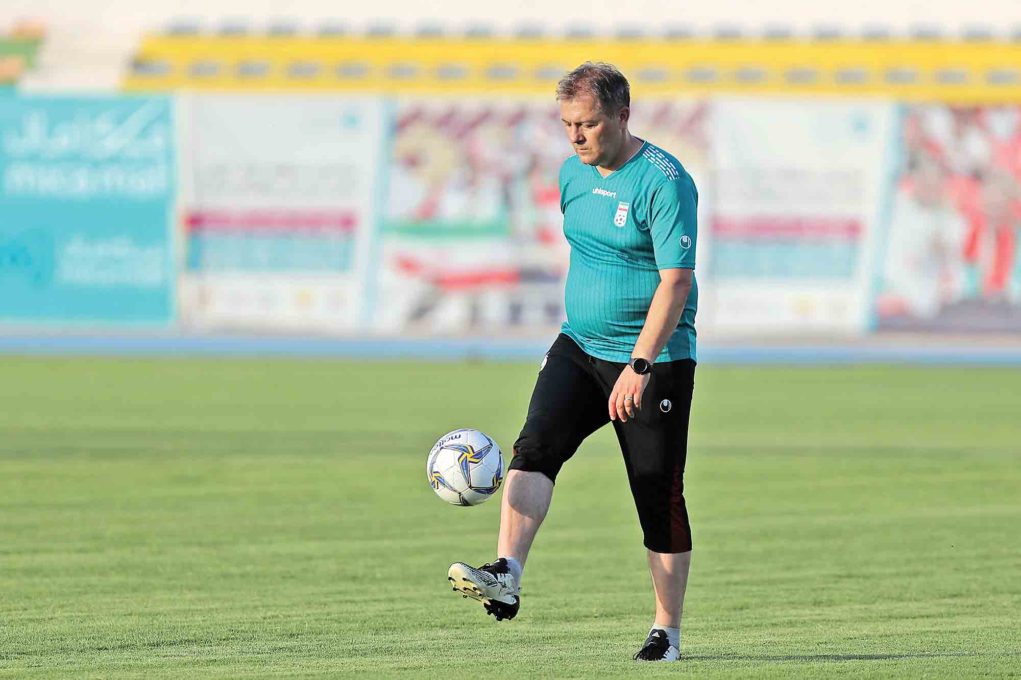 دعوت از 22نفر منهای 20نفر