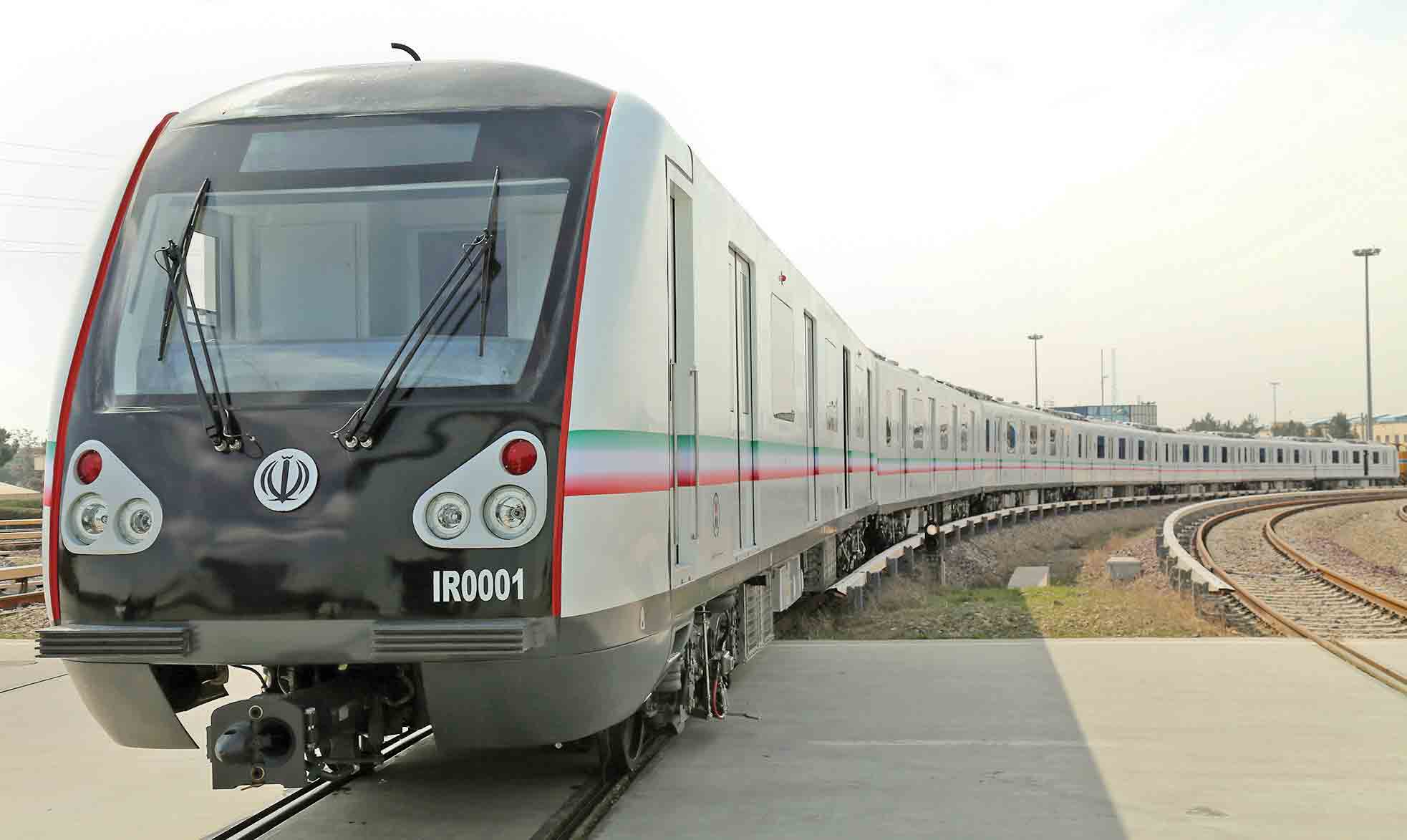 قطار ملی مترو روی ریل تست اروپایی و ایرانی