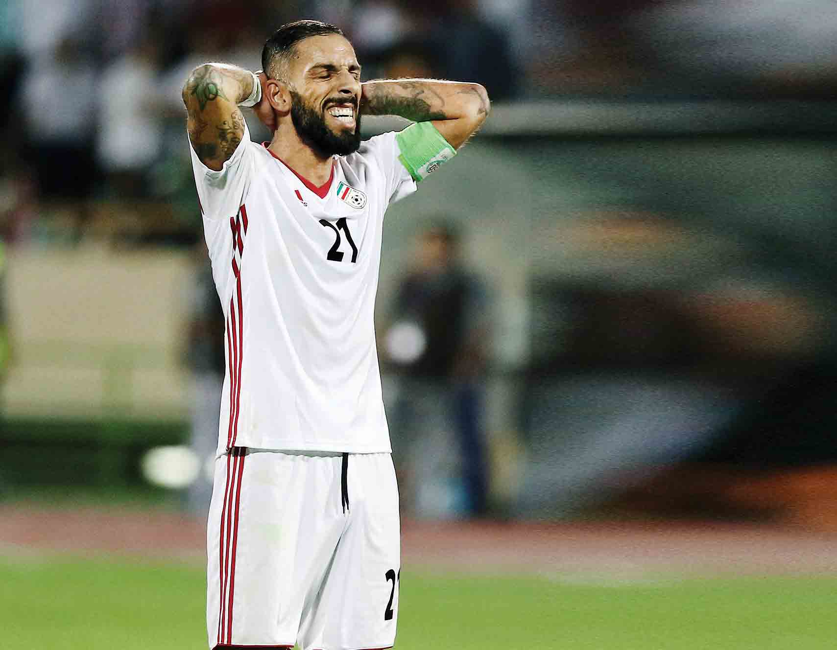 دژاگه یا تا نیم‌فصل برای قطر صبر می‌کند یا به لیگ ایران می‌آید