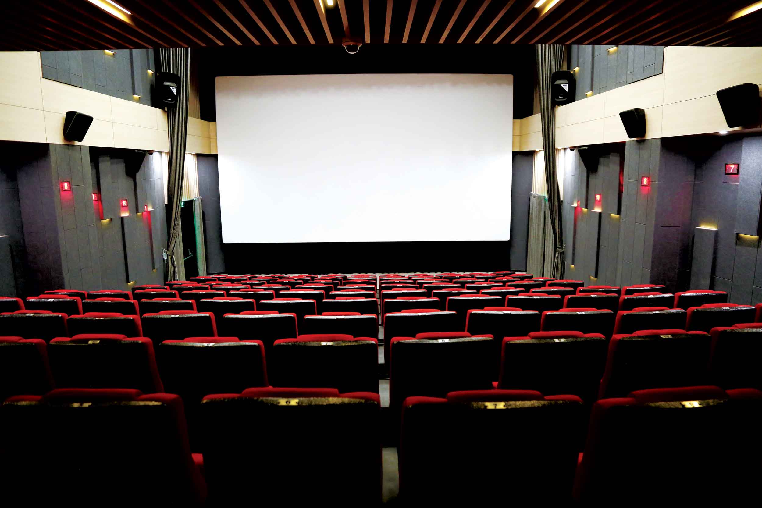 تعطیلی سریالی سینماهای اراک