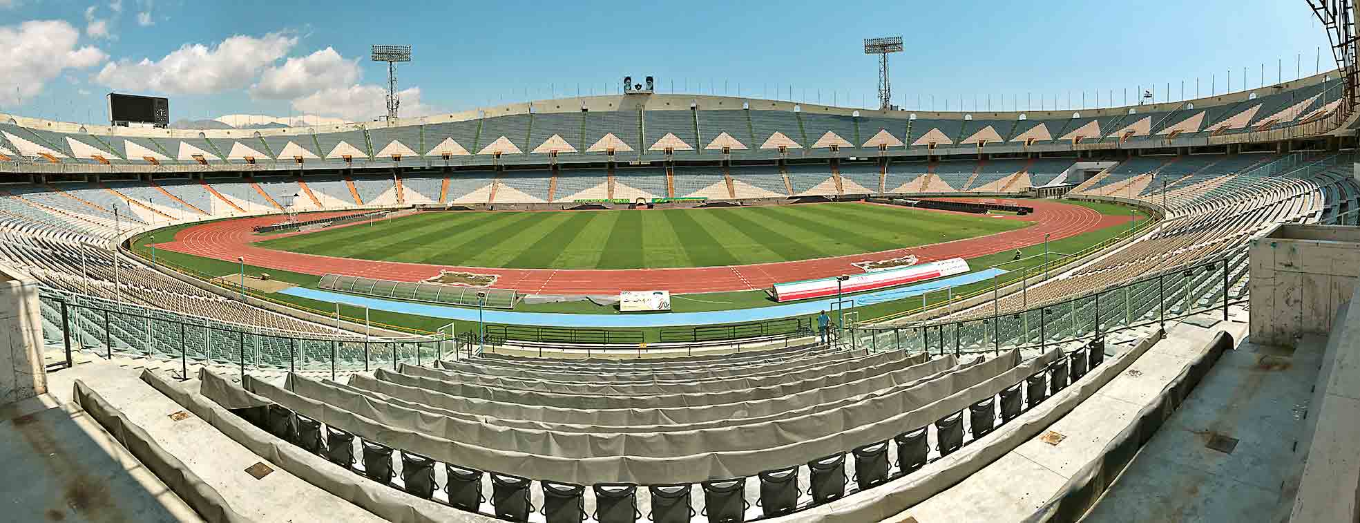 تا بهمن،بدون تماشاگر؟