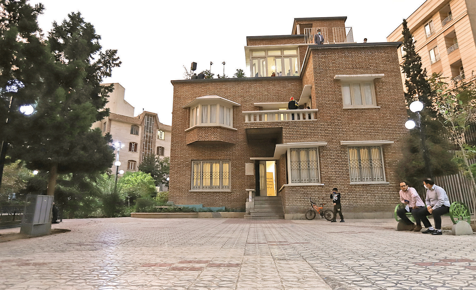 مدیران شهری و متخصصان حوزه شهرسازی و معماری در نشست «روایتهای معمارانه» که در خانه معمار برگزار شد مطرح کردند