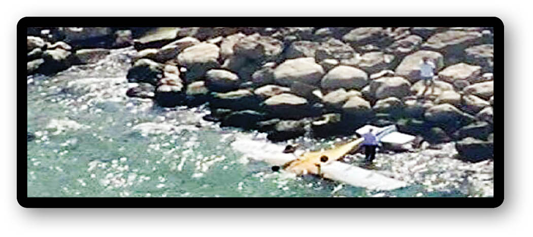 فرود اضطراری هواپیما در ساحل نوشهر