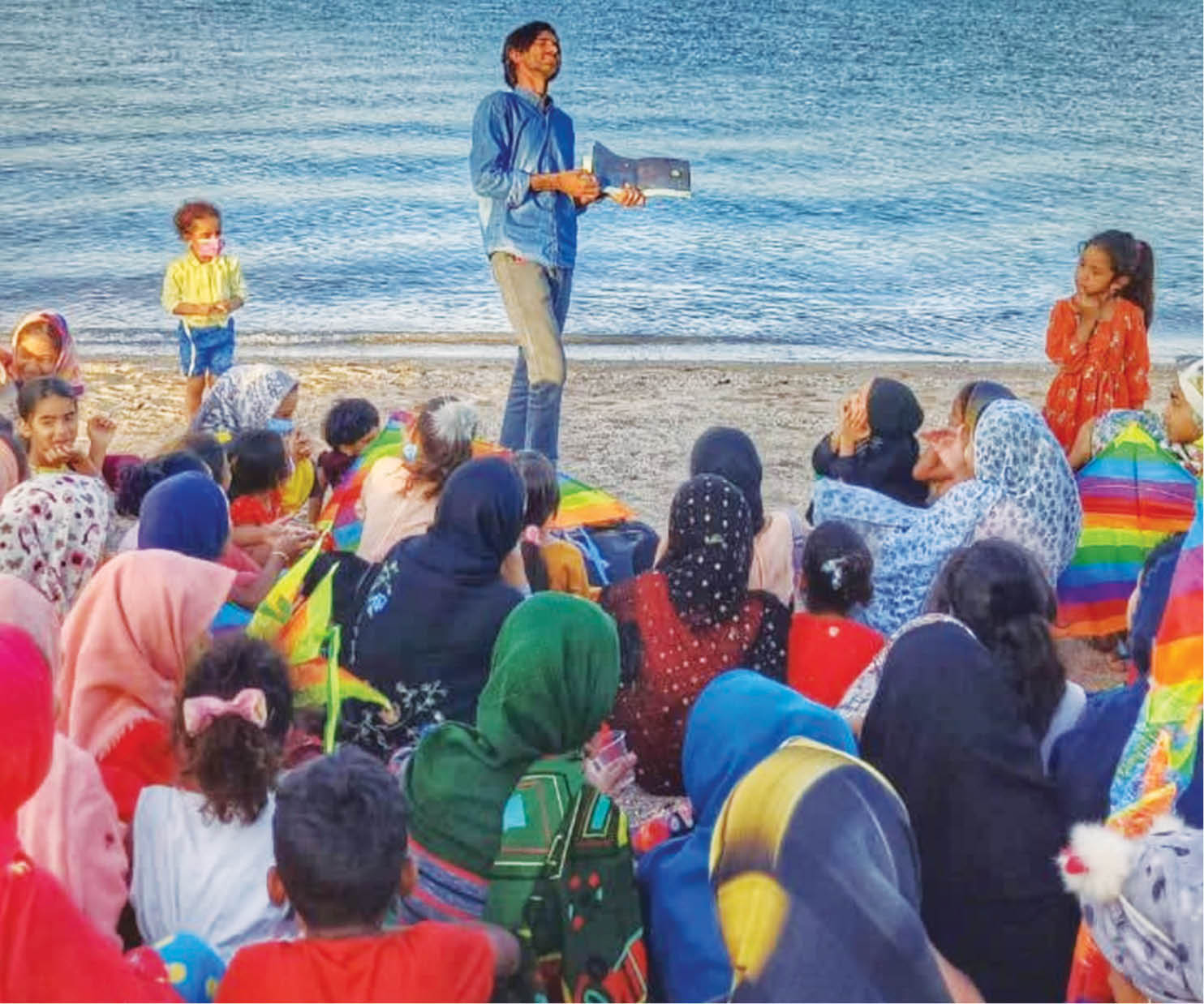 سفرهای خوشبخت با کتاب و آگاهی