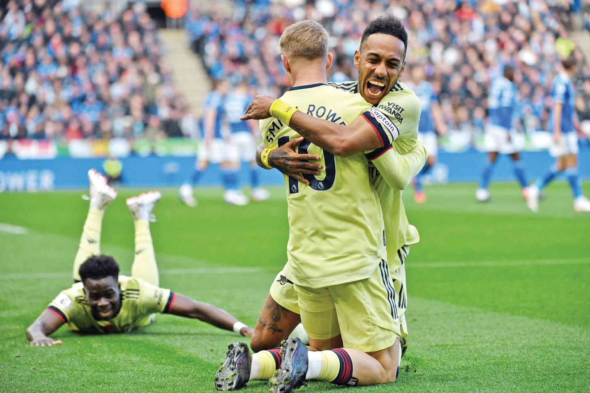 توپ پر توپچی‌ها