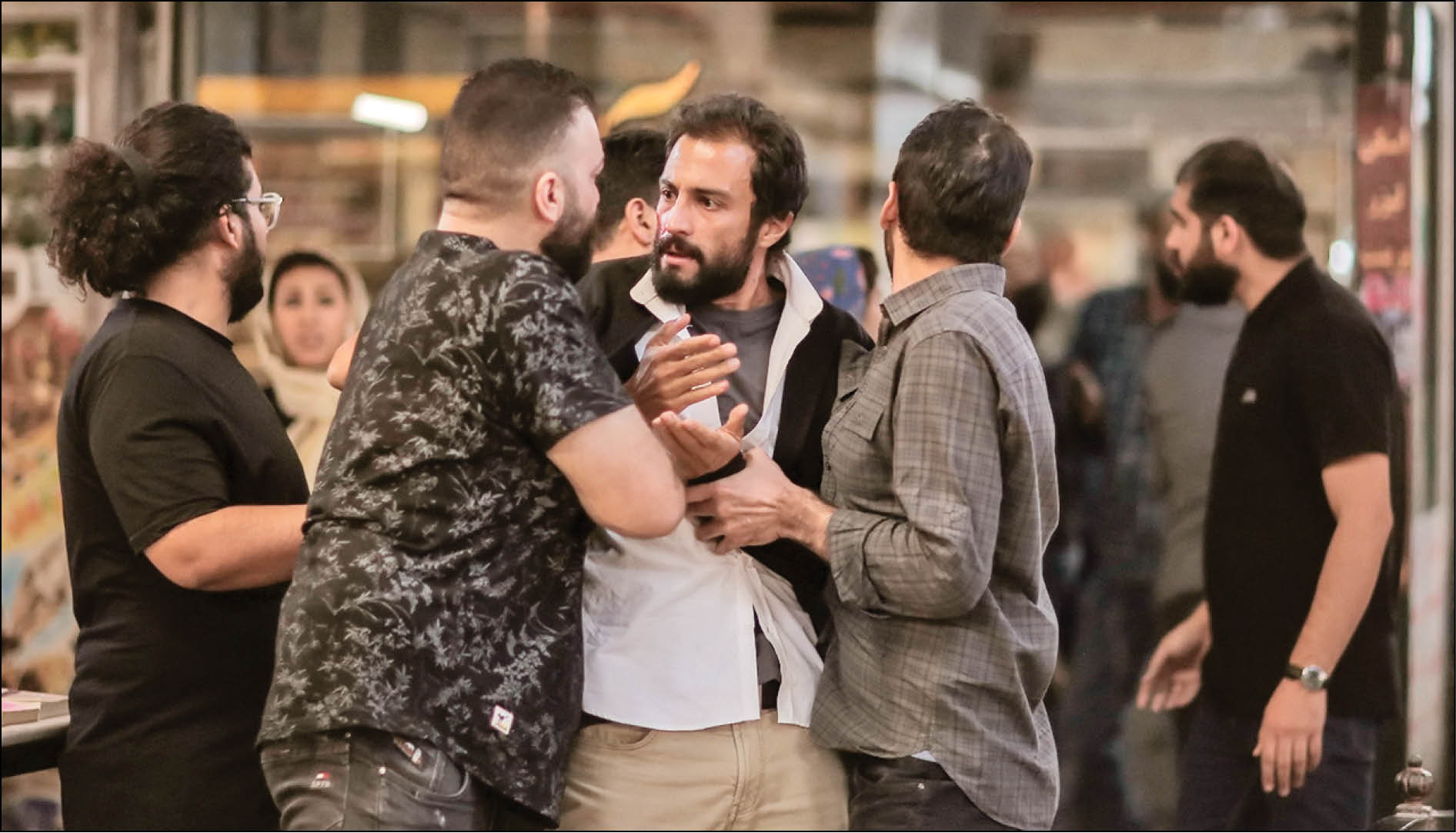 کدام قهرمان؟ کدام جامعه؟