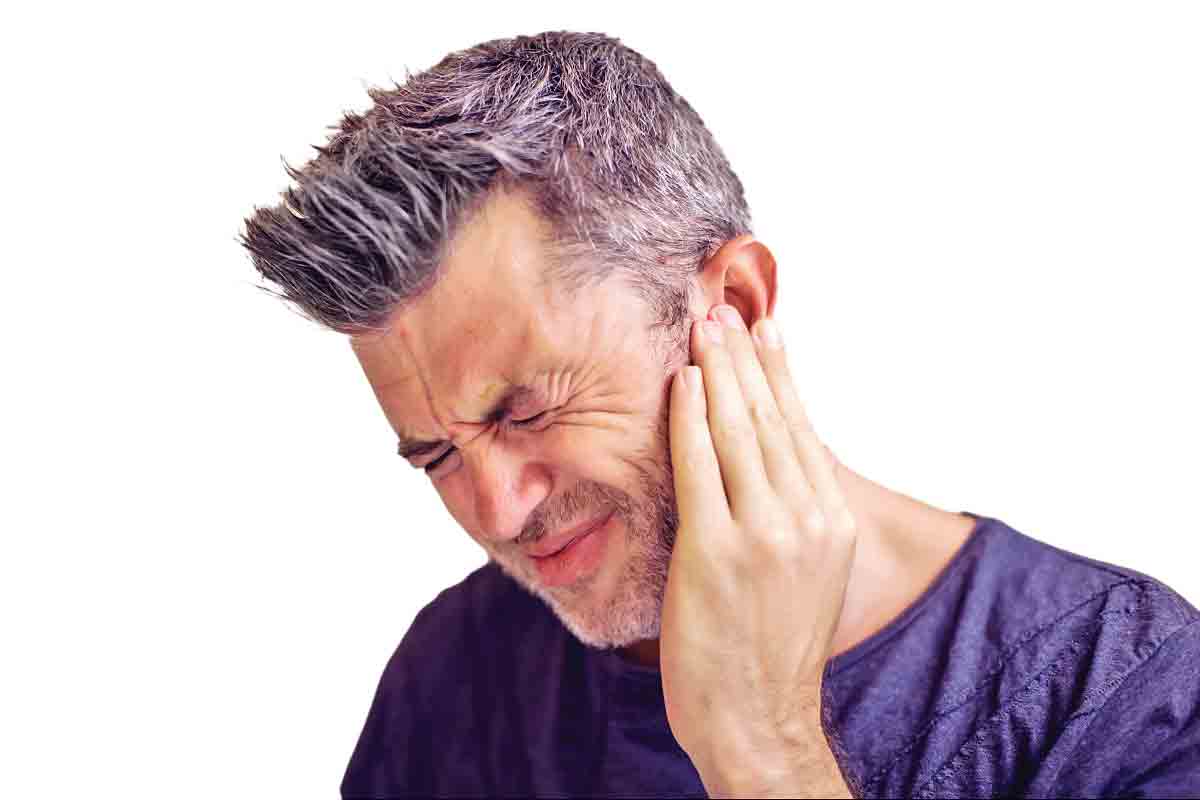 وزوز گوش؛ علامت جدید کرونا