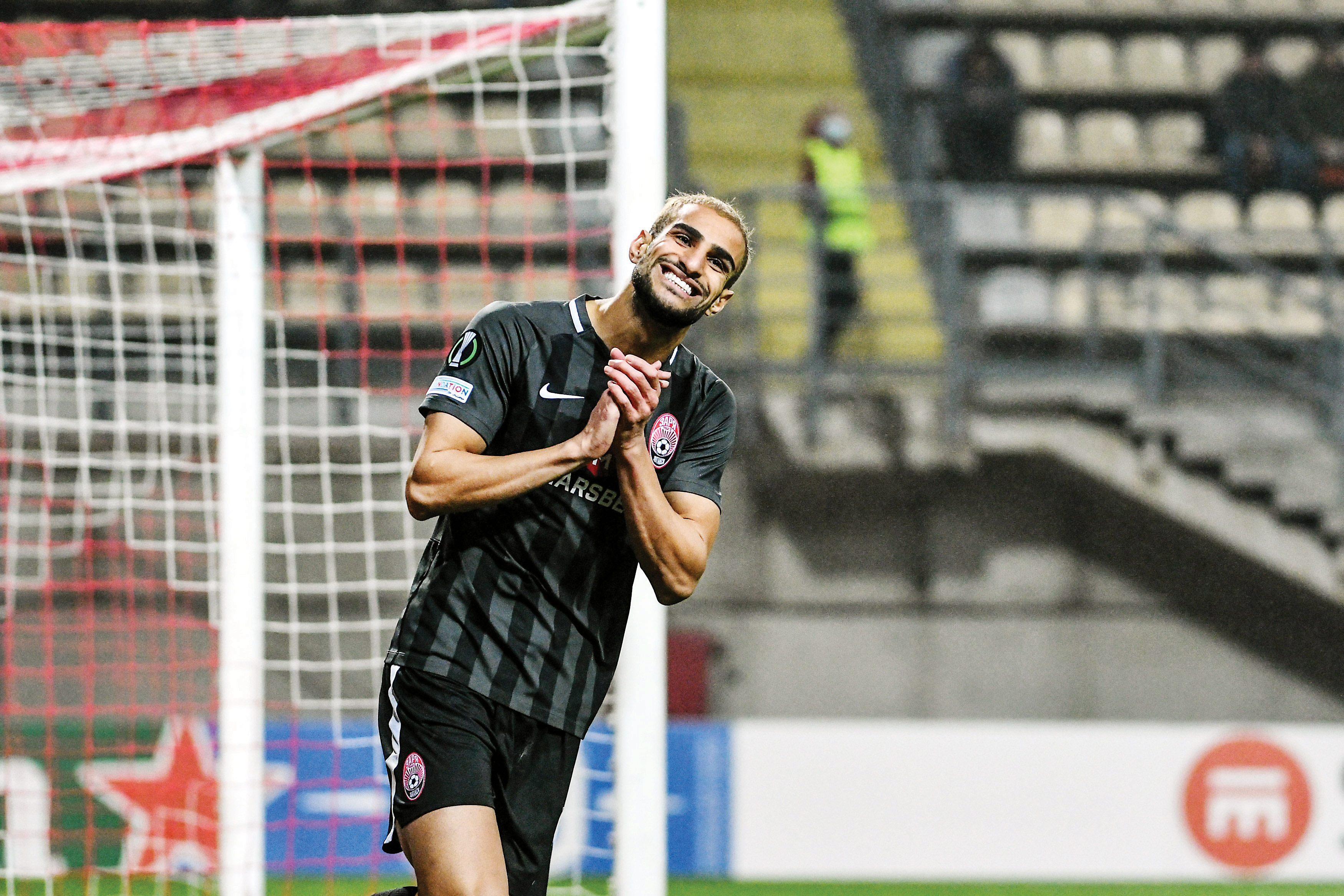 از گور بر خاسته