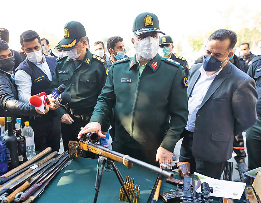 برخی از مجرمان دستگیر شده در طرح پلیس از جرائم عجیبی می‌گویند که رقم زده‌اند