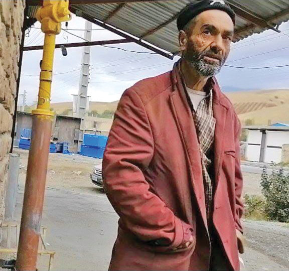 برخورد مرگبار صاعقه در وسط حیاط