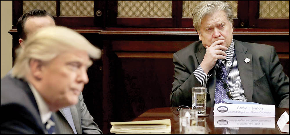 مشاور سابق ترامپ به سرپیچی از کنگره متهم شد