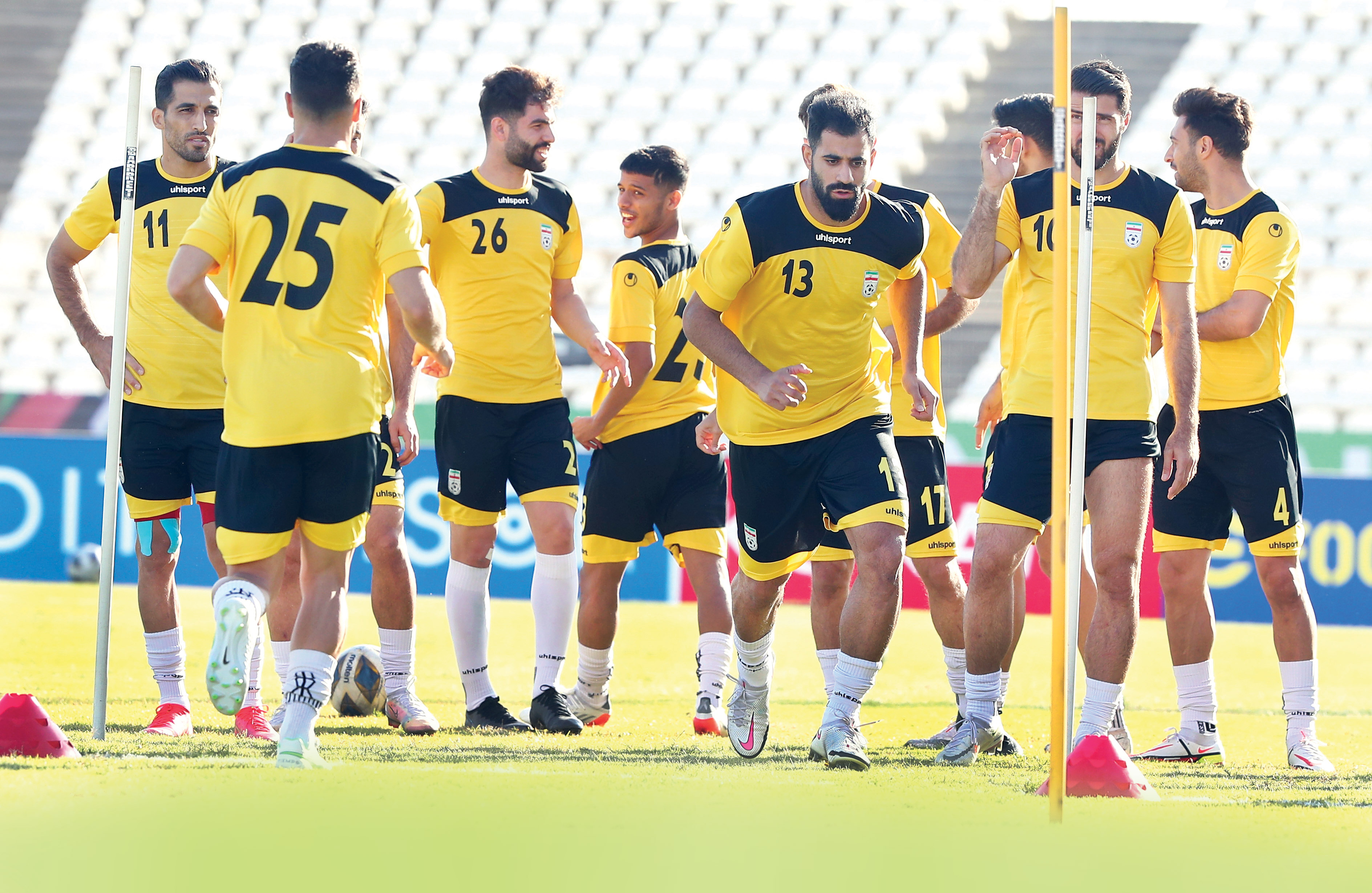 کاش مردم هم در جشن صعود باشند