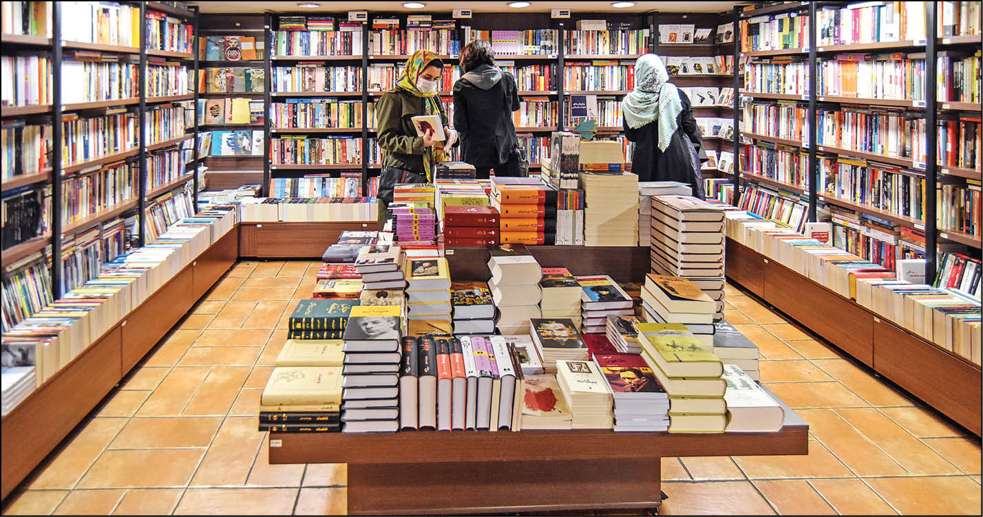 گفت‌وگو با علی رمضانی، مدیرخانه کتاب و دبیر بیست و نهمین دوره هفته کتاب