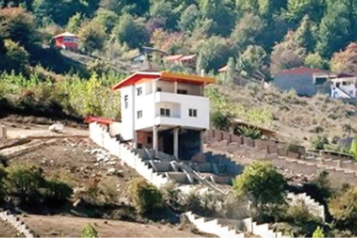 خاری به‌نام زمین‌خواری...