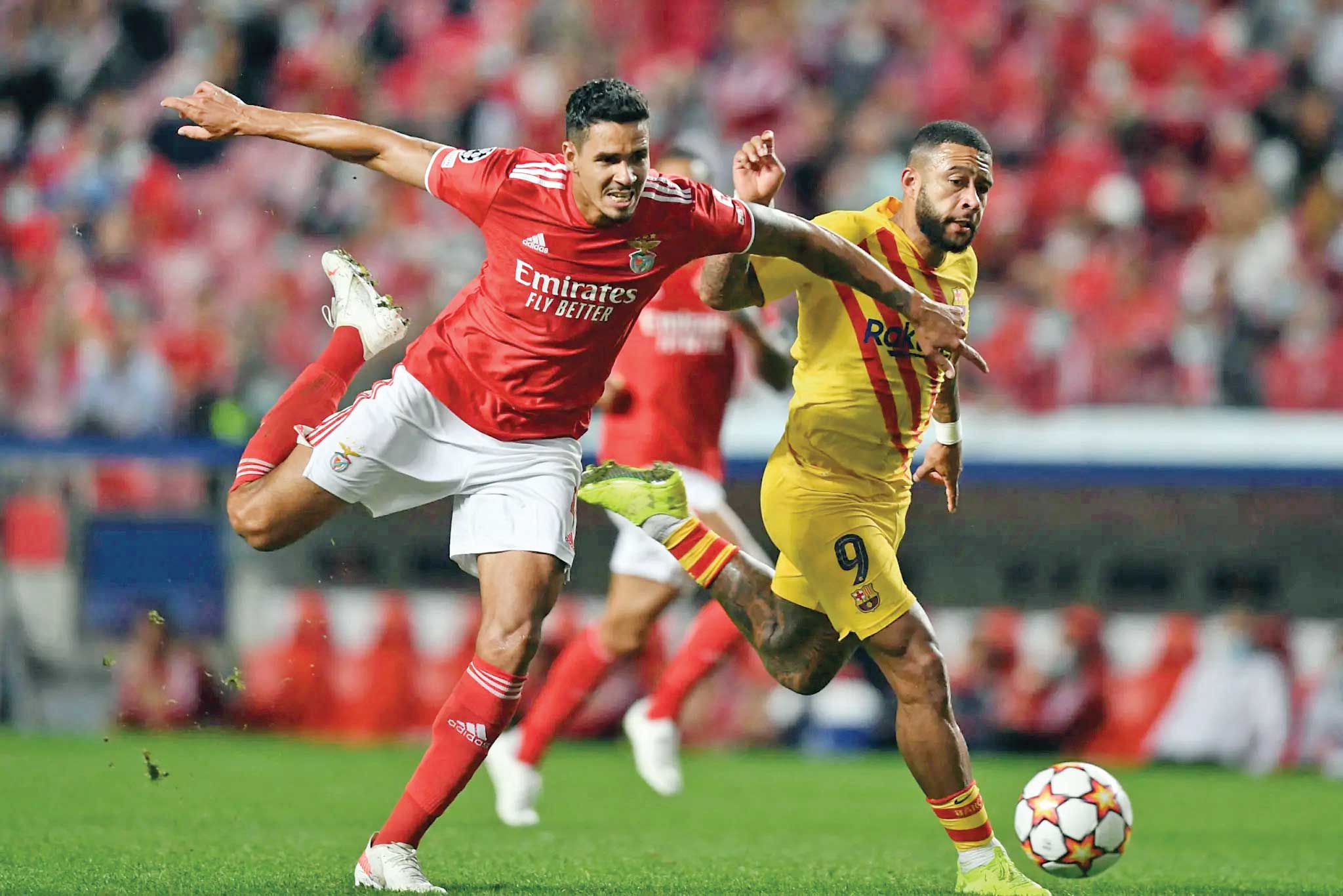 یک قدم مانده به گل