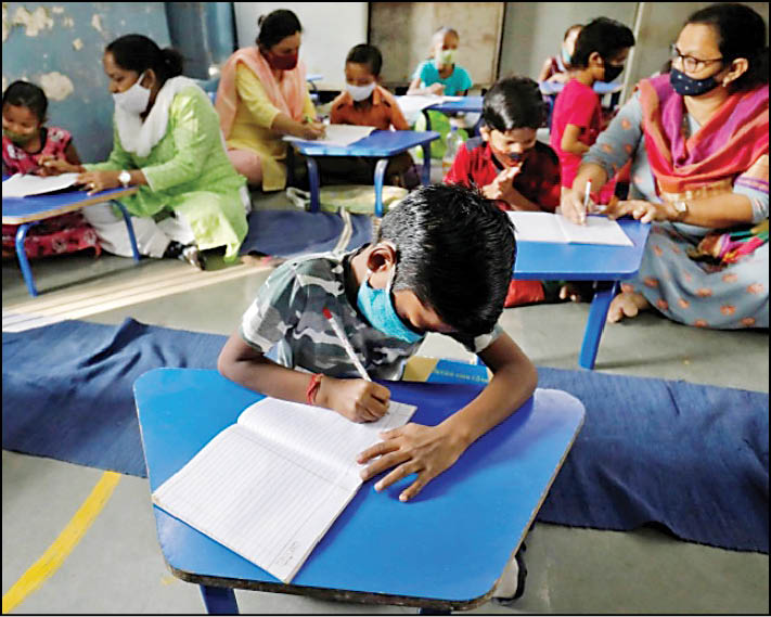 کرونا؛ هراس در غرب، آرامش در هند