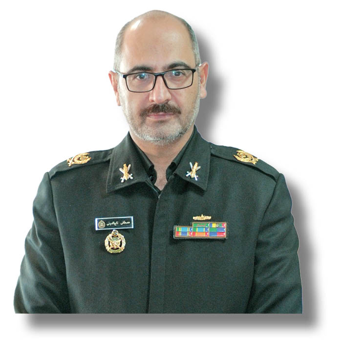 ارتش منافع جمهوری اسلامی را اسکورت می‌کند