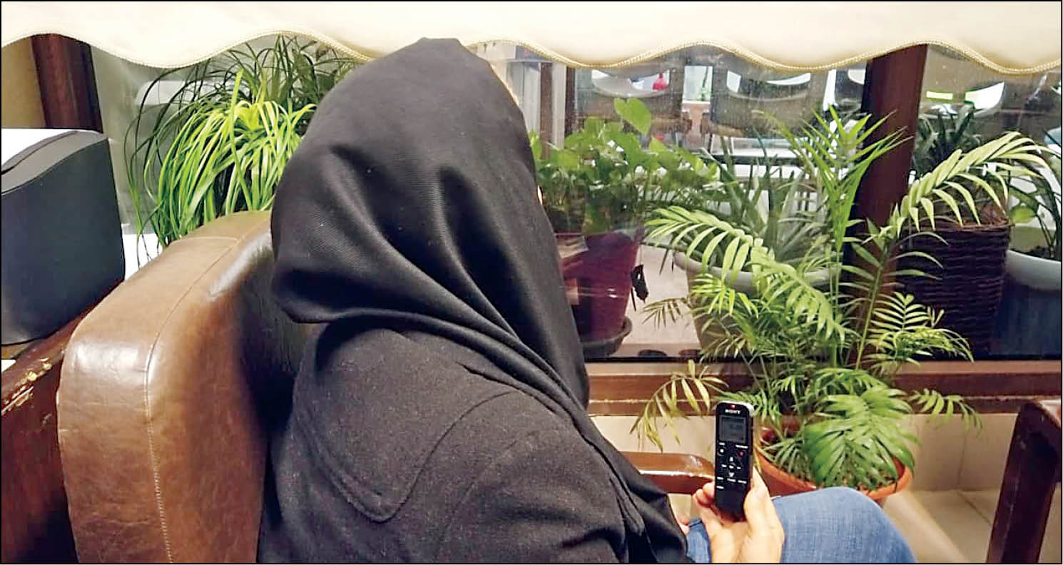 دندانم را با چسب آکواریوم به لثه چسباندم