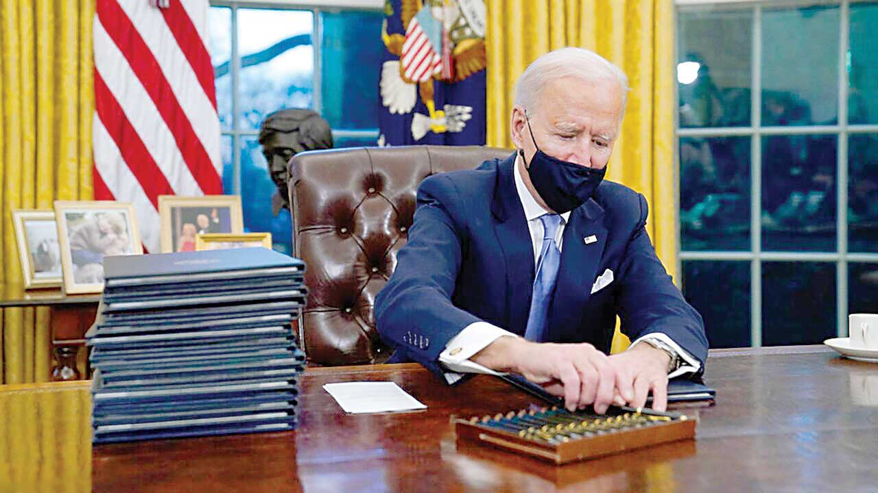 وضع تحریم‌های جدید علیه ایران در دولت بایدن ادامه دارد