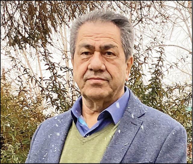 می‌خواستم سریال طنز بسازم گزارشگر فوتبال شدم