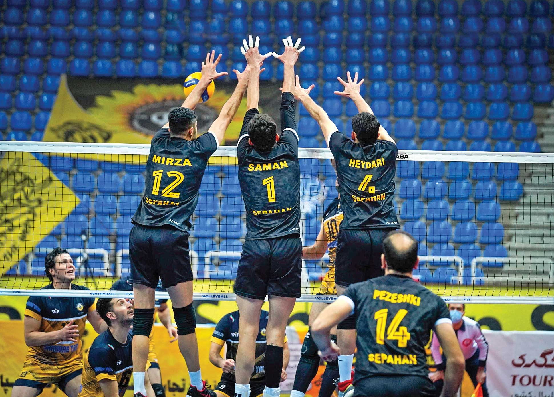 فدراسیون والیبال نظرسنجی‌ها را دستکاری کرد؟