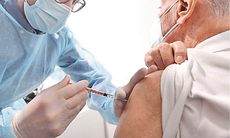 اگر با کرونا دوز سوم بزنید چه می‌شود ؟