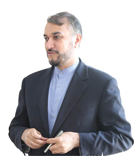 یک سفر و چند هدف راهبردی