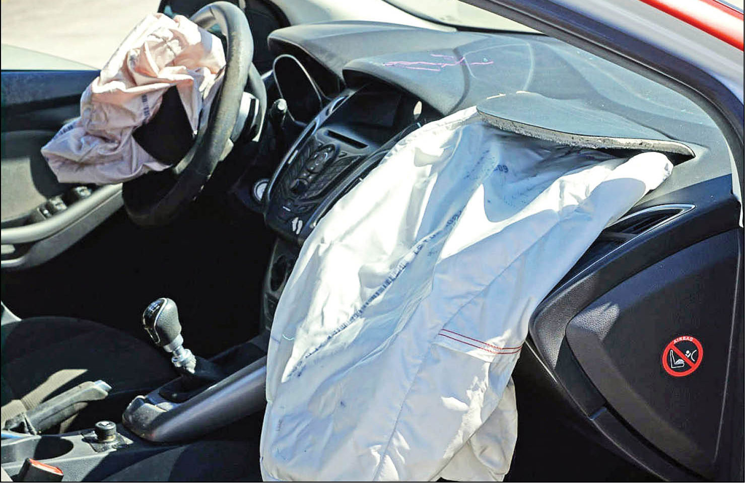 همشهری ردپای 4قطعه‌ساز و سازمان استاندارد را در بحران بازنشدن ایربگ‌ها دنبال می‌کند