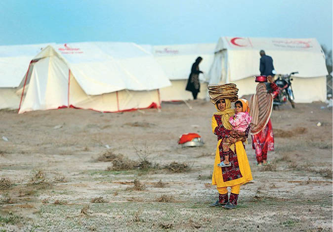 راه روستاها بسته است‌ دارو به سختی می‌رسد