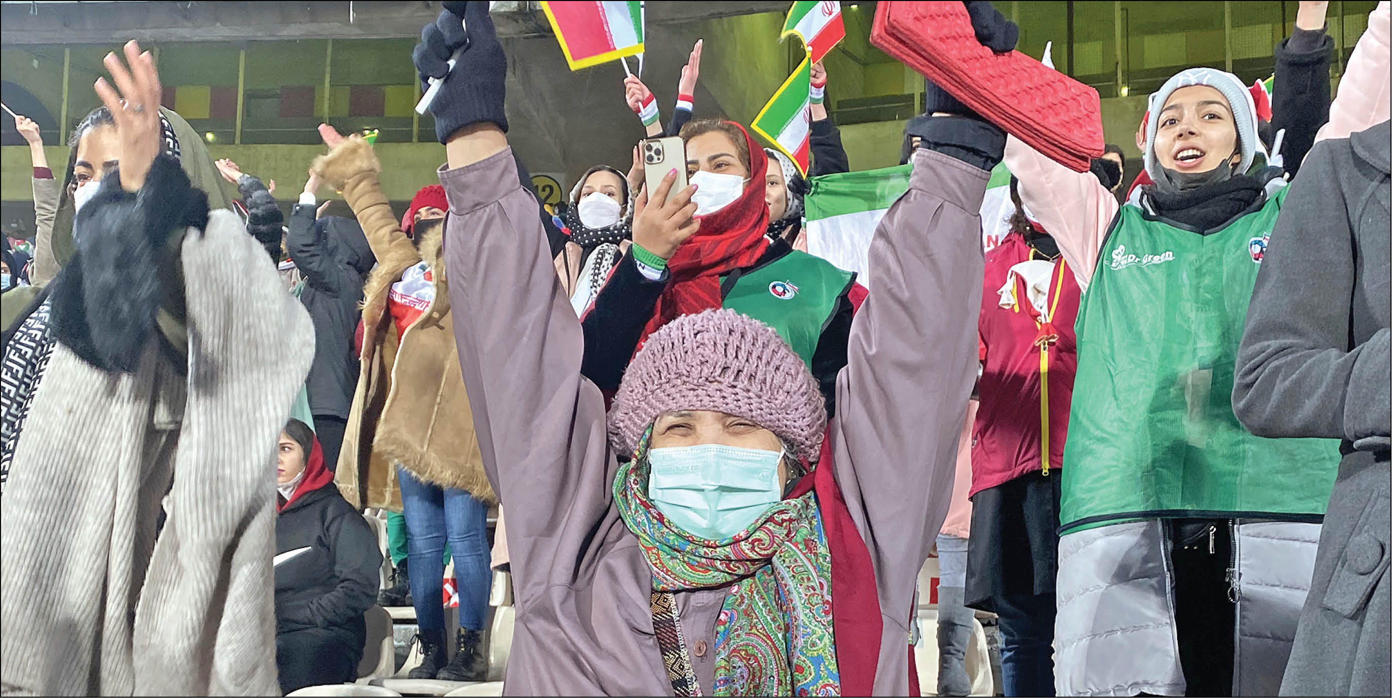 گزارشی از حضور مادربزرگ‌های دوست‌داشتنی به‌عنوان یار دوازدهم در روز صعود تیم‌ملی ایران به جام‌جهانی2022