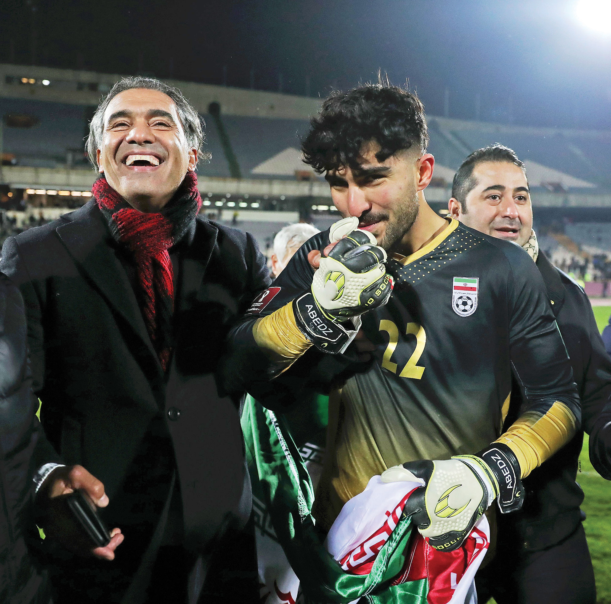 مزد آن گرفت جان پدر...