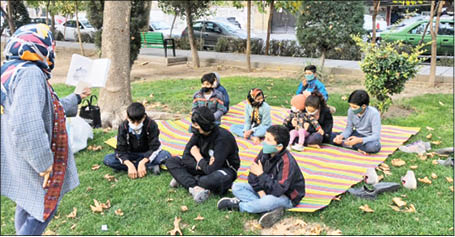 خنده، از پارک‌وی تا کوره‌پزخانه خاورشهر