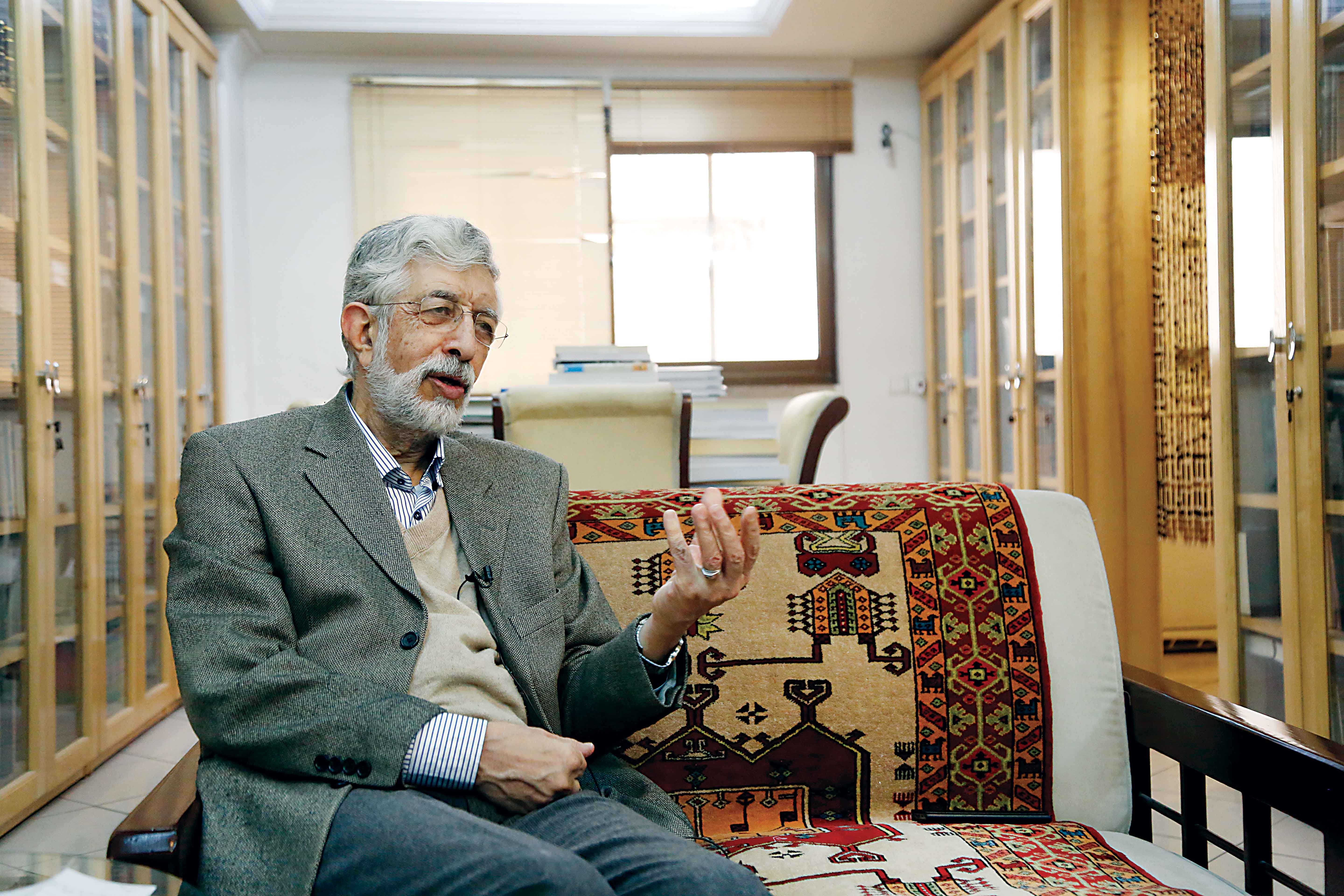 غلامعلی حدادعادل در مصاحبه با همشهری از روزهای قبل و بعد از انقلاب می‌گوید