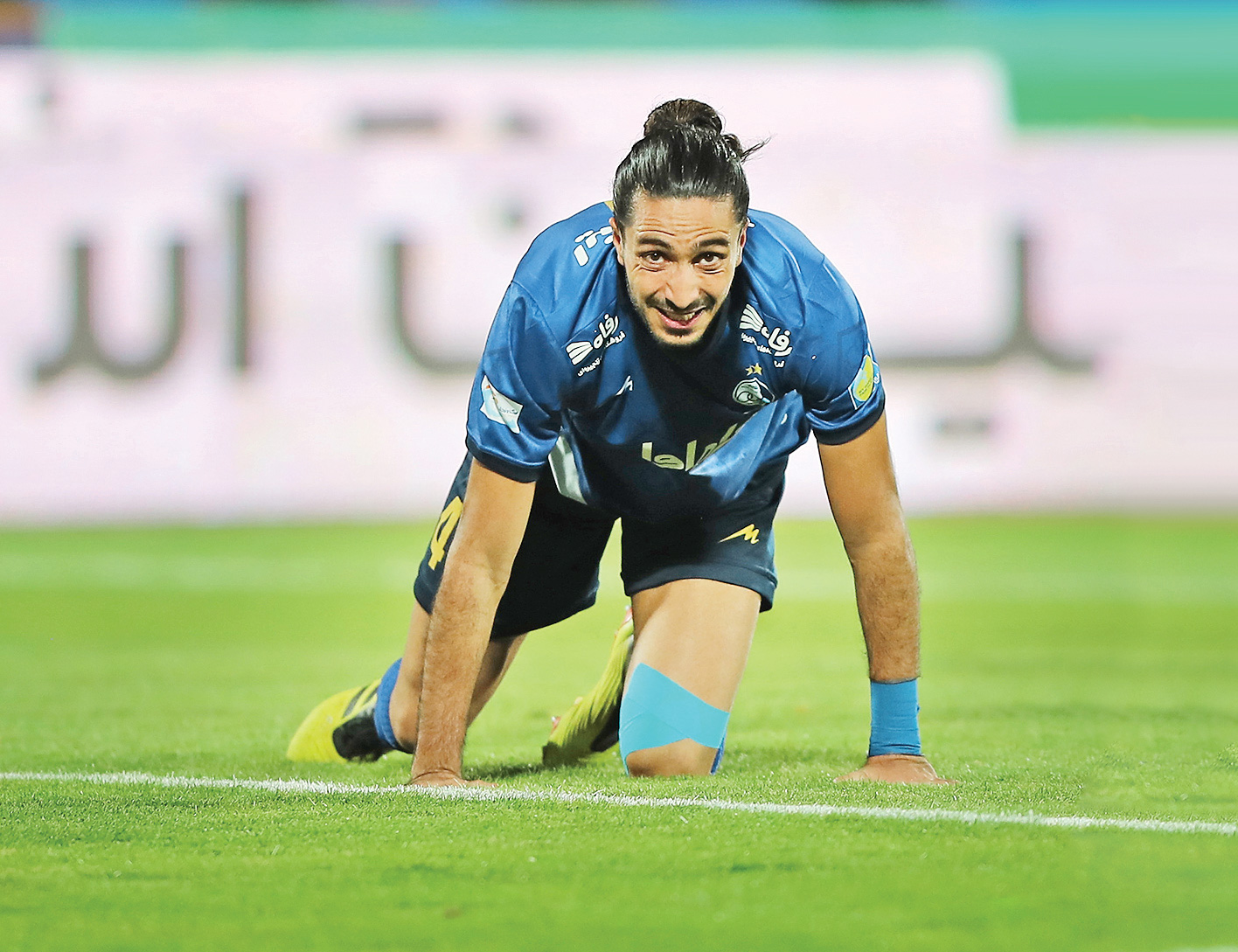 لطف وارونه به سیاوش