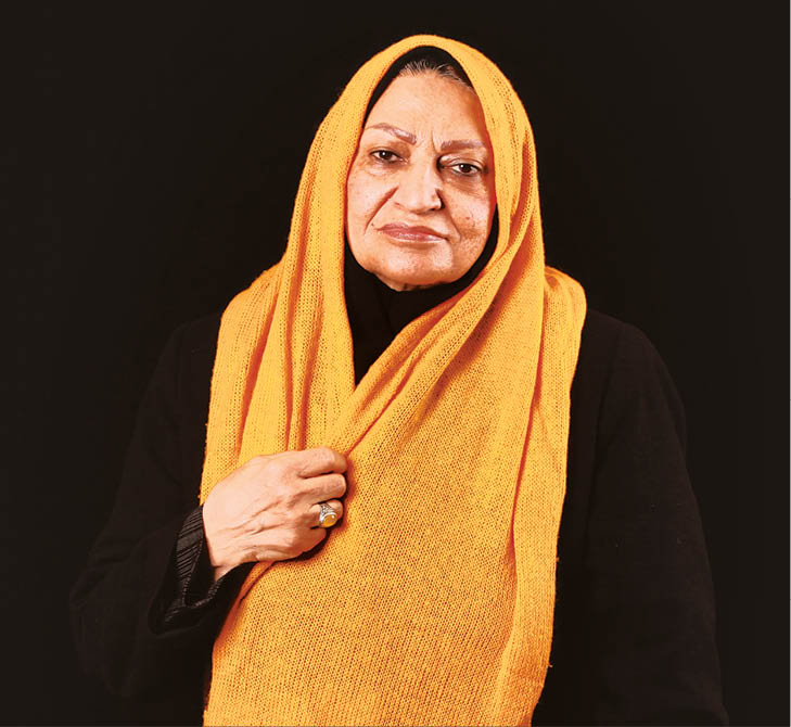 چراغ‌های کم‌سو و پرنور برای زنان نویسنده روشن است