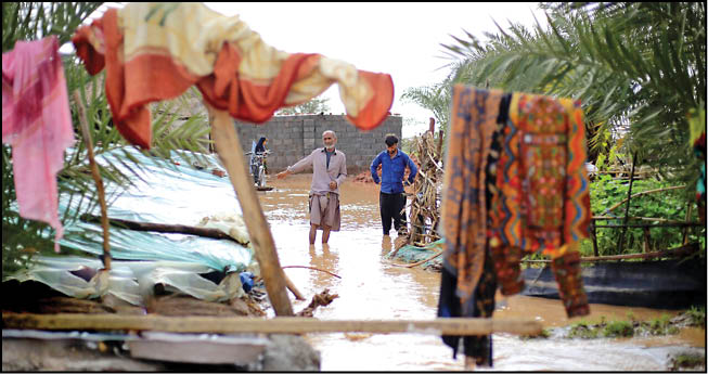 سیل‌زدگان کرمان: جایی برای ماندن نداریم