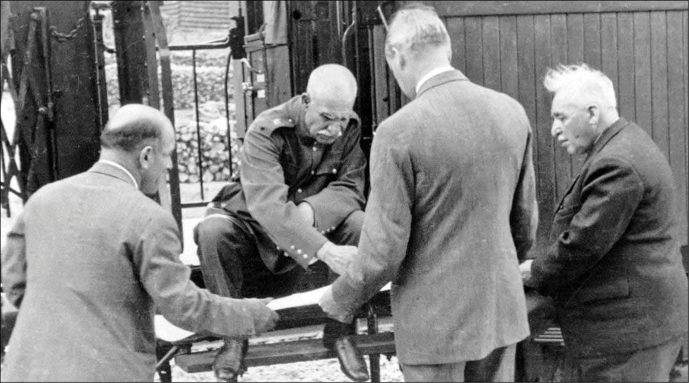 به نام ملت ایران، به کام دولت انگلستان!