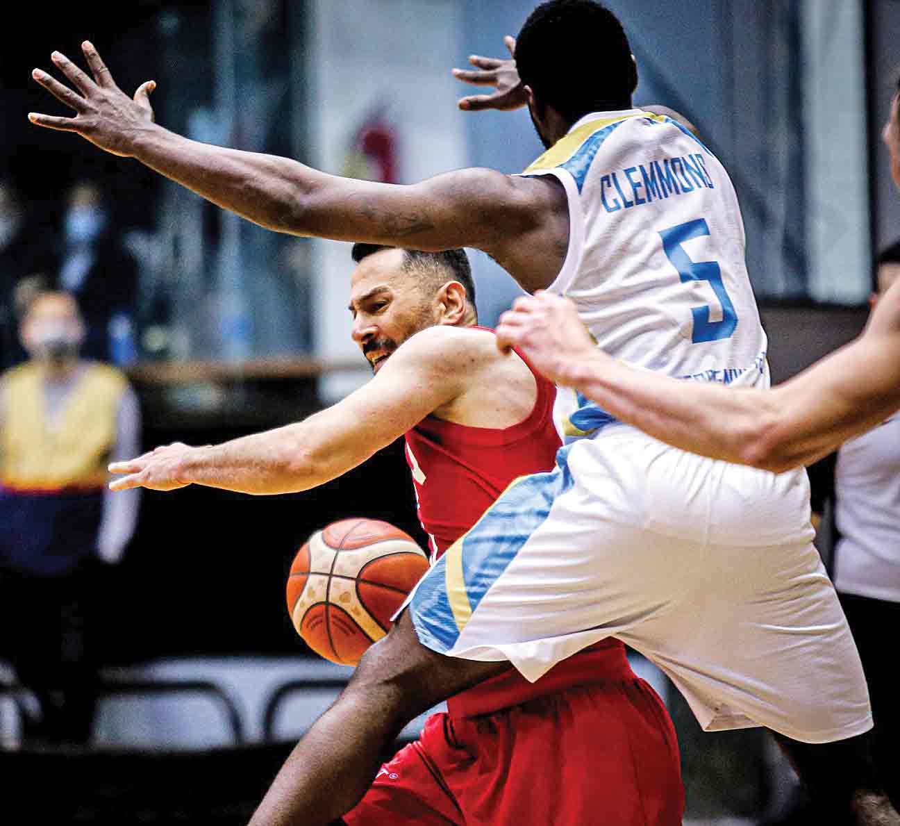 روحیه به بسکتبال با ثبت‌نام تماشاگران