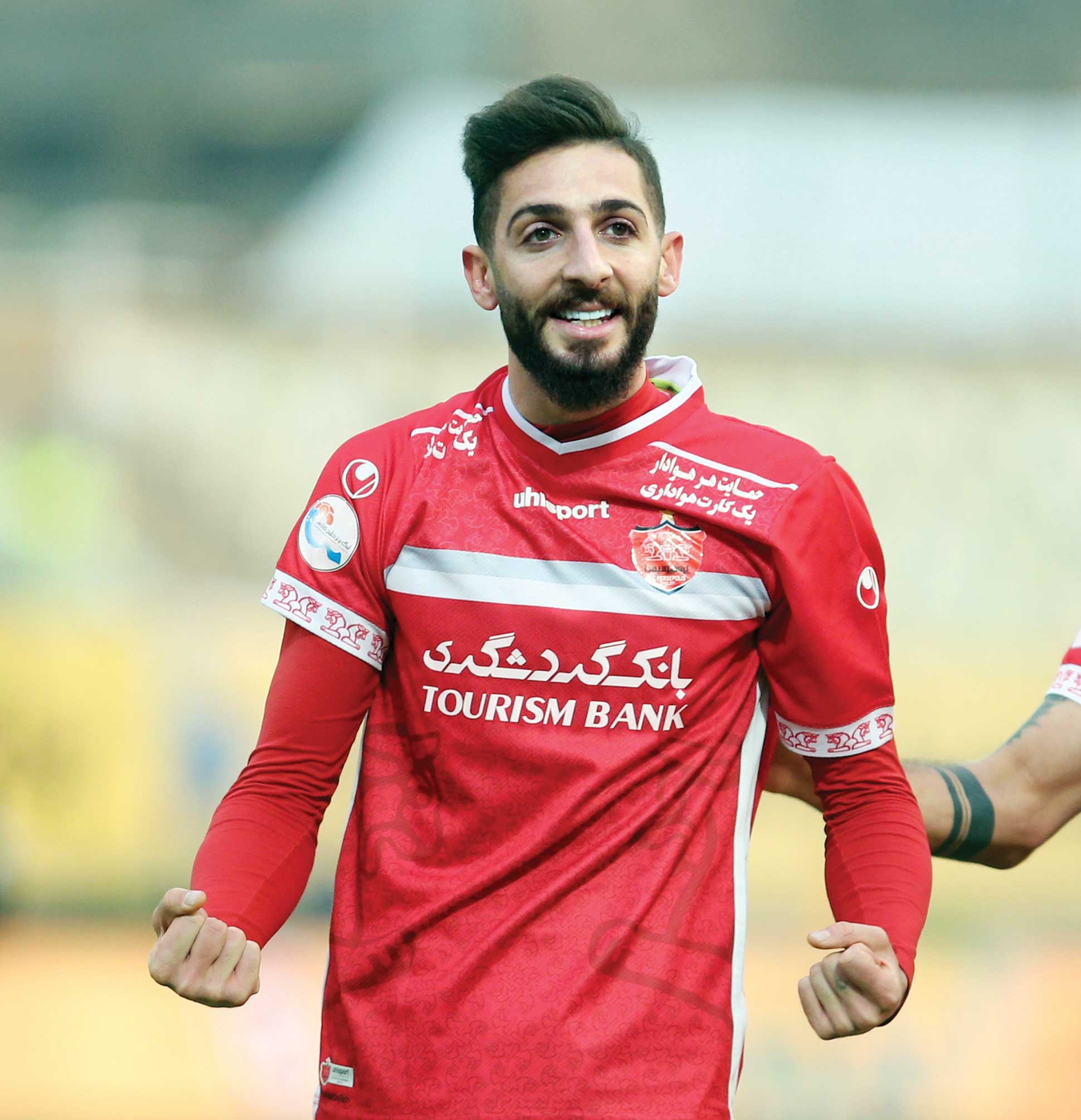 مجازی پررنگ، حقیقی کمرنگ