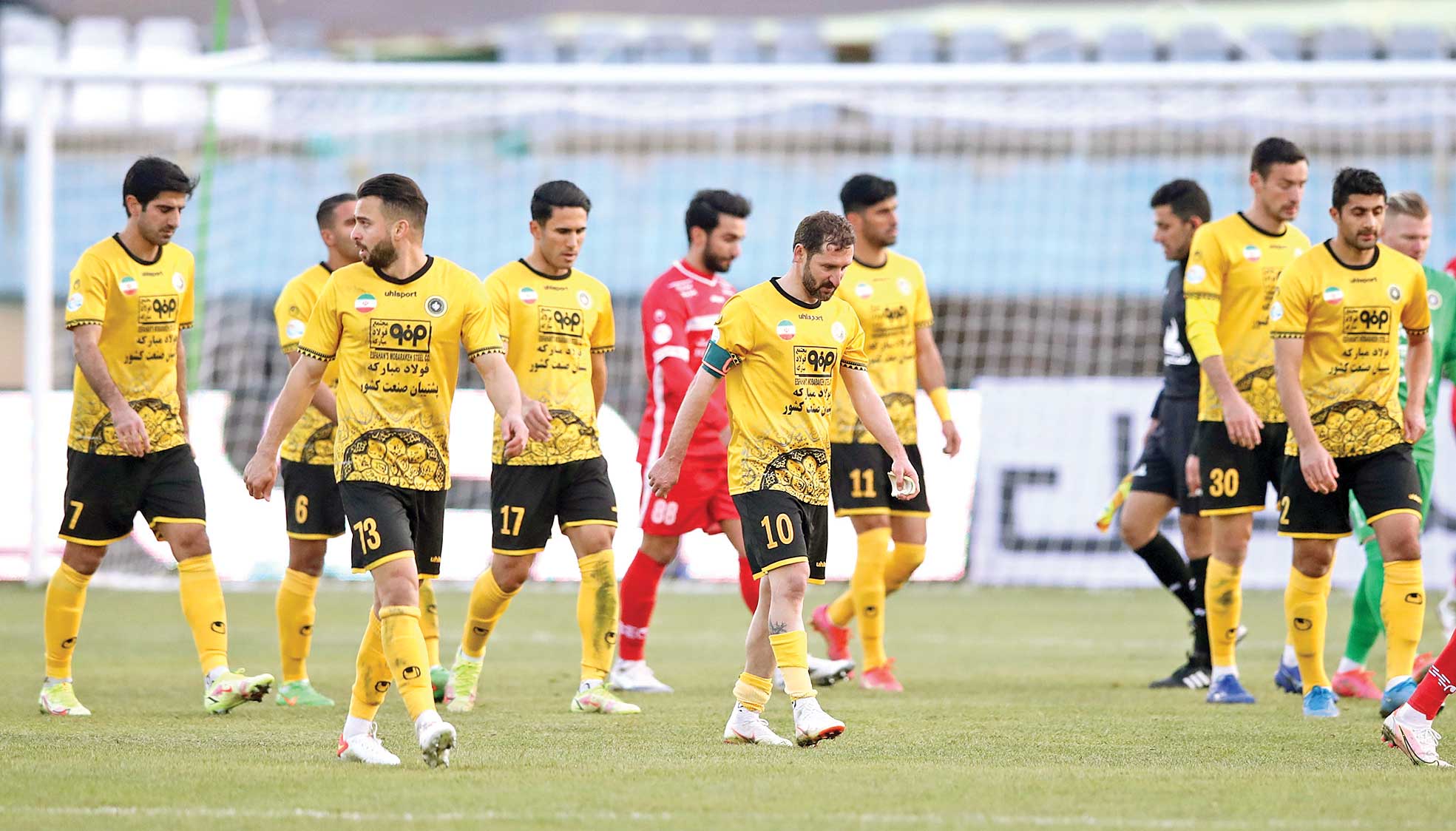 بی‌شباهت به قهرمان