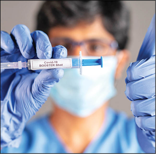 دوز چهارم واکسن کرونا برای چه کسانی لازم است؟