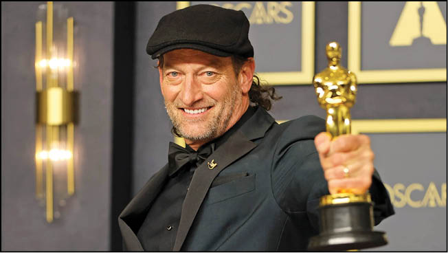 نمی‌شنوم اما هستم