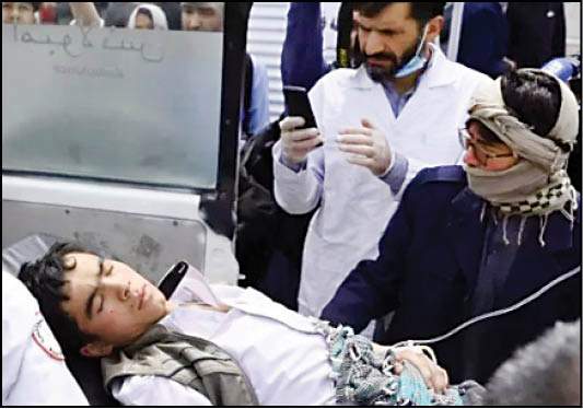 دانش‌آموزان افغانستانی مشق خون نوشتند