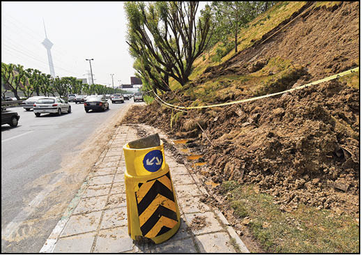 توقف رانش زمین در نزدیکی بزرگراه همت