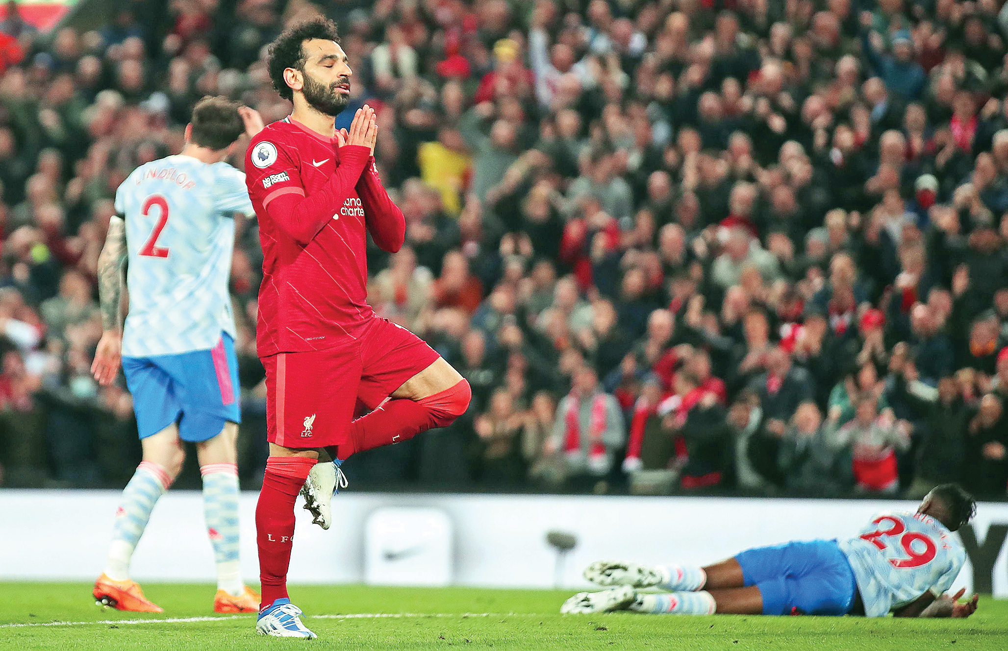 تحقیر در غیاب کریس