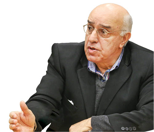 جعل تاریخ با پول‌پاشی، شدنی نیست