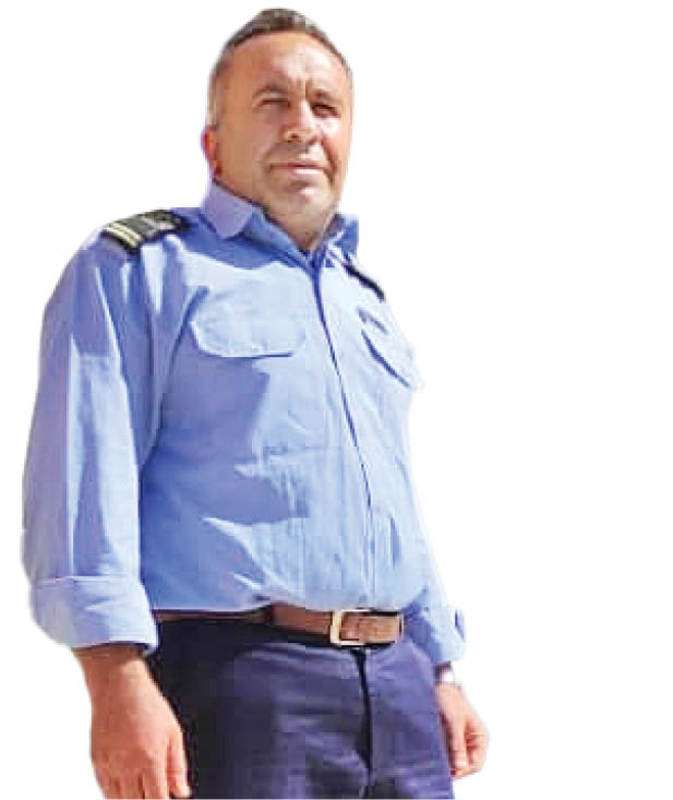 کارمند انتظامات دانشگاه کیف گمشده را به صاحبش رساند