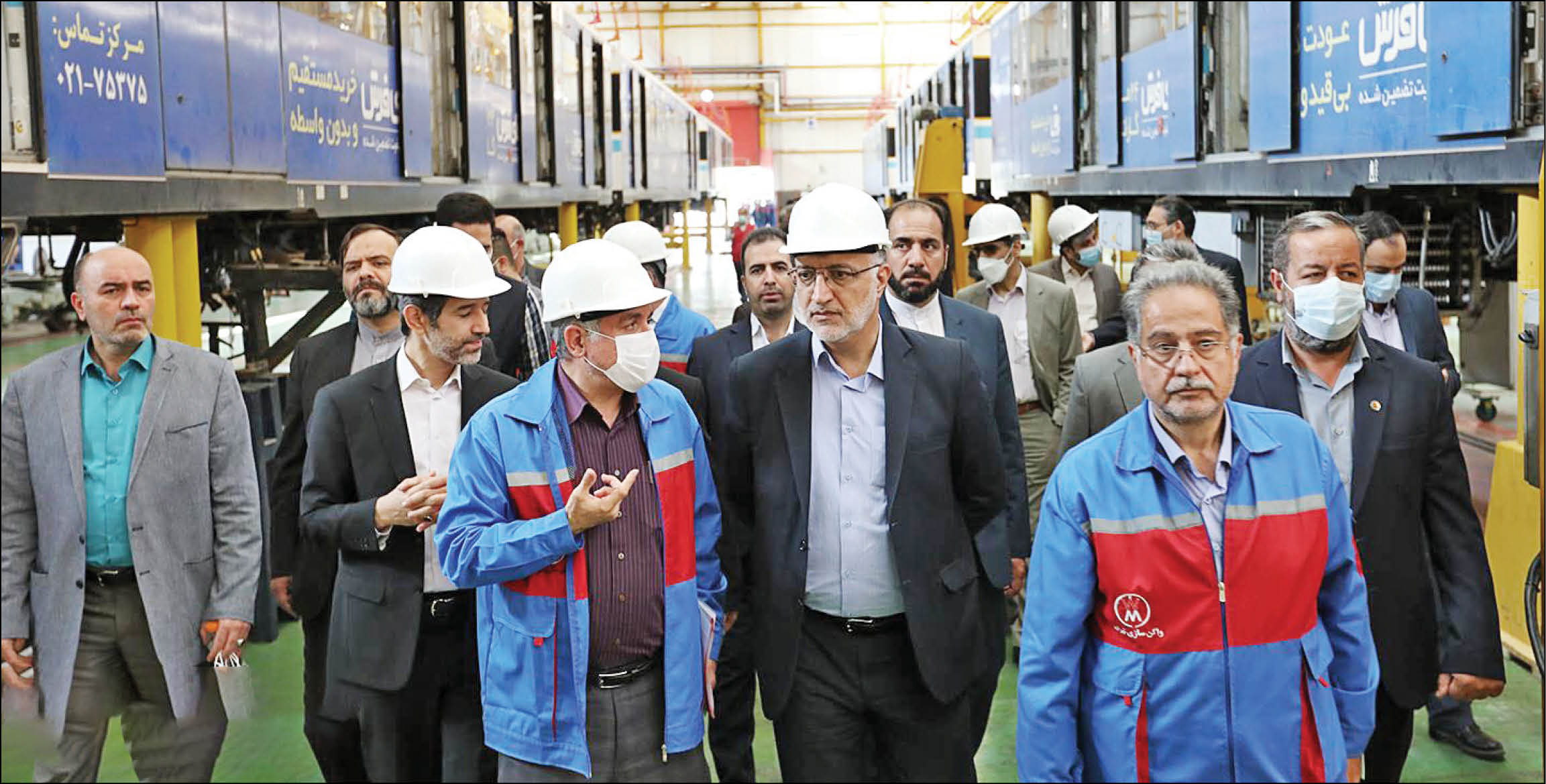 سومین جلسه قرارگاه توسعه حمل‌ونقل عمومی و پاک با بازدید شهردار پایتخت از خط تولید ناوگان ریلی زیرزمینی همراه شد